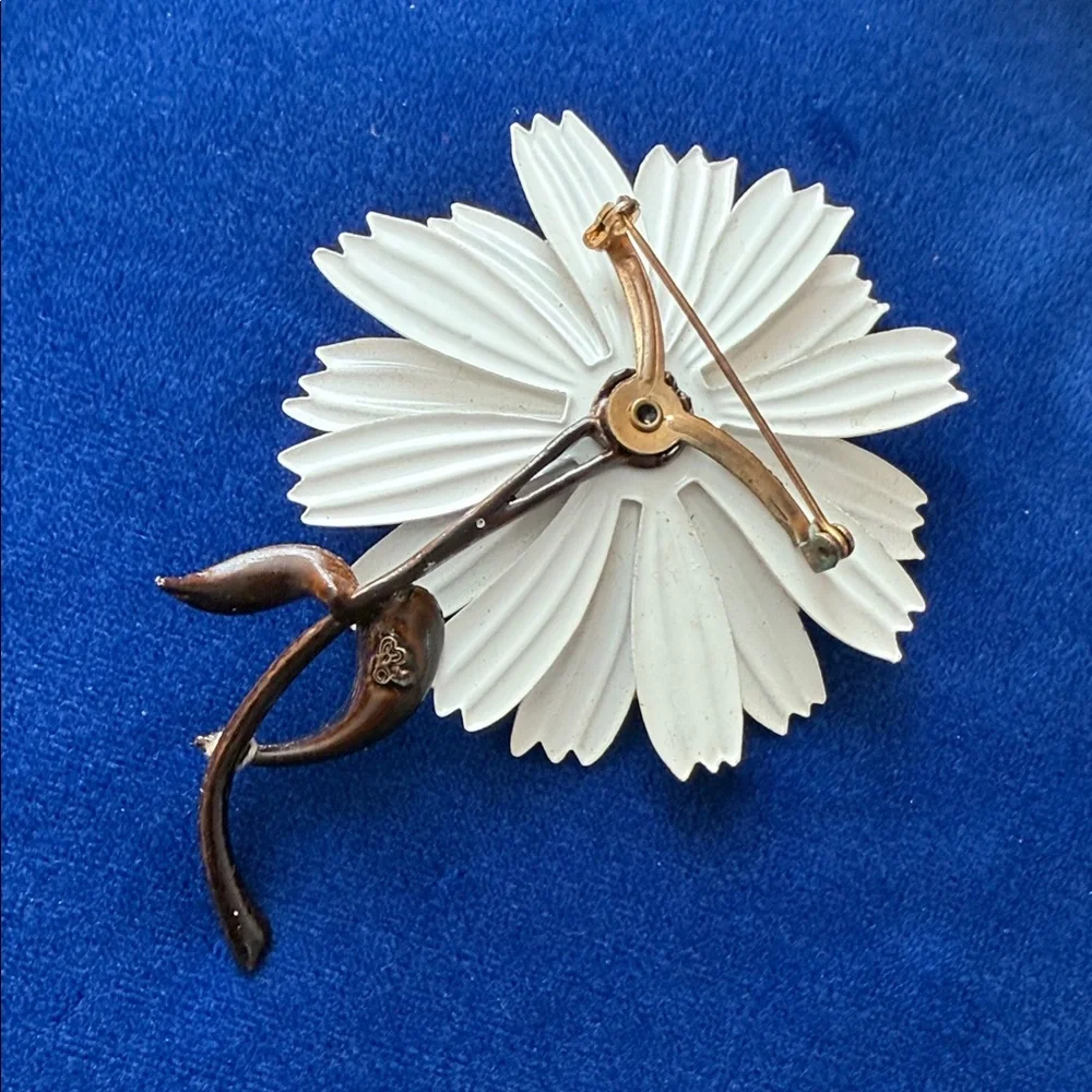 Vintage White and Brown Mod Floral Brooch